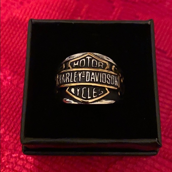 HOST PICK! Men’s HD RIngs - Picture 2 of 3